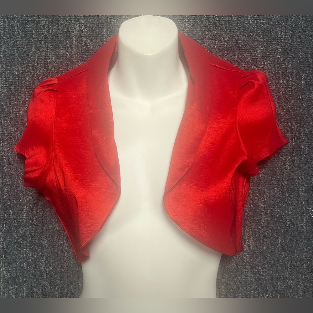 La Scala Red Shrug